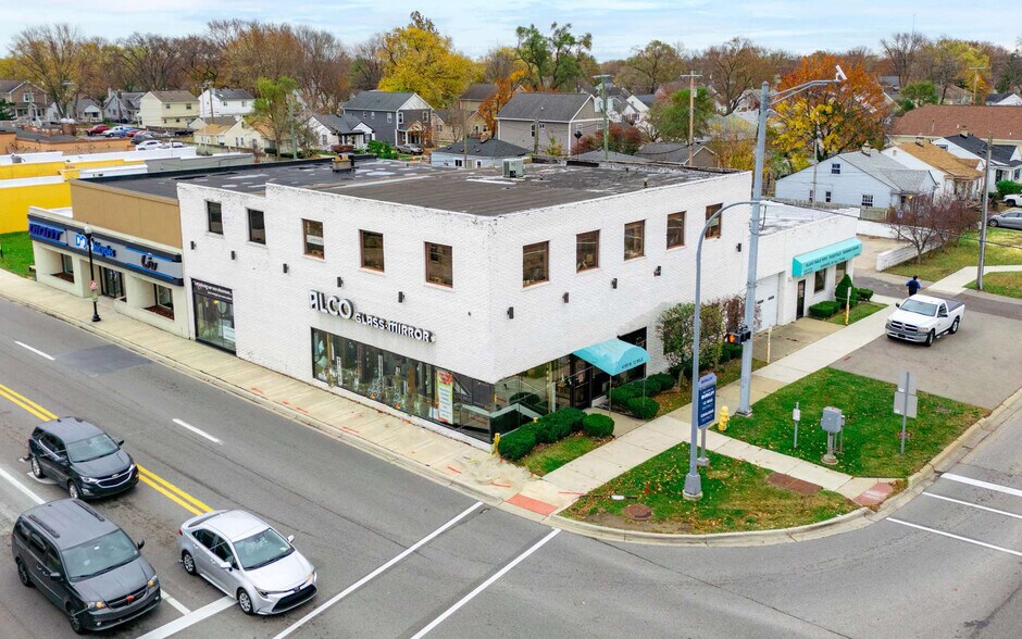 More Photos Of 4195 12 Mile Rd, Berkley Storefront Retail Office For Sale