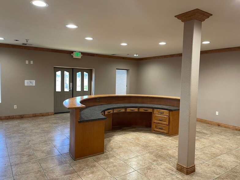 More Photos Of 20500 Main St, Stratford Land For Sale