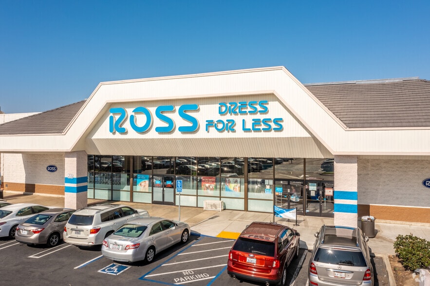 More Photos Of 7011-7251 Warner Ave, Huntington Beach Unknown For Lease