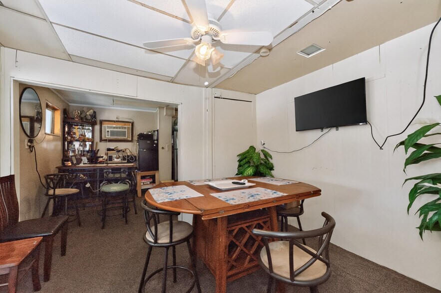 More Photos Of 41 Chestnut St, Amsterdam Storefront Retail Residential For Sale