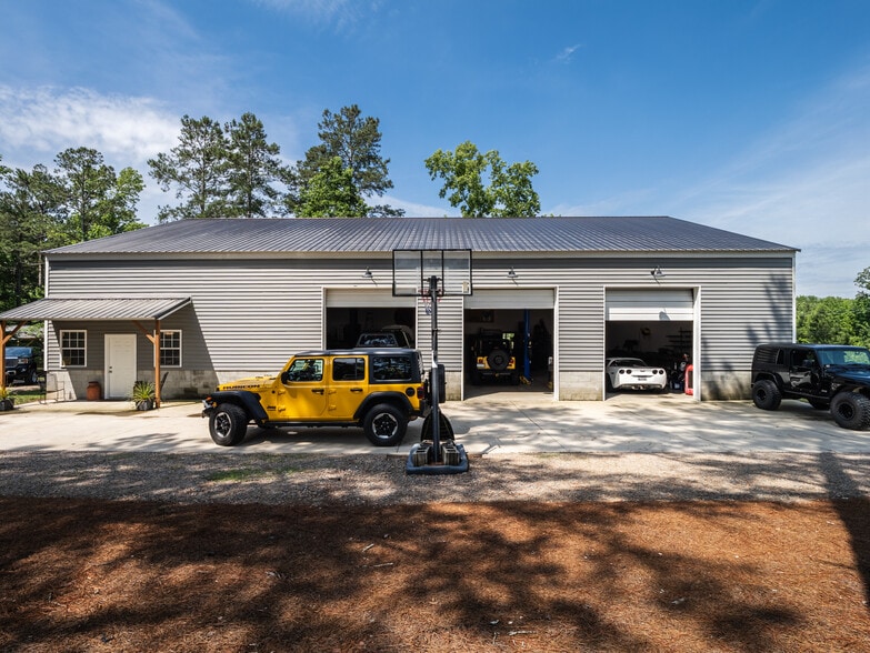 More Photos Of 5229 Augusta Hwy, Leesville Flex For Sale