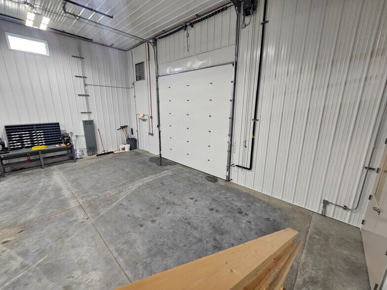 More Photos Of 26336 S Heritage Dr, Elwood Warehouse For Sale