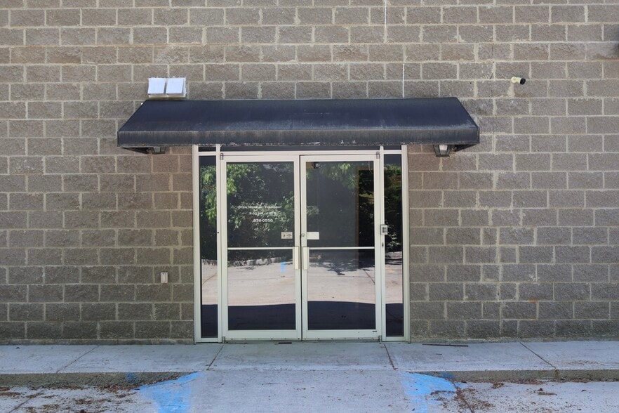 More Photos Of 1120 Gadsden Hwy, Birmingham Office For Sale