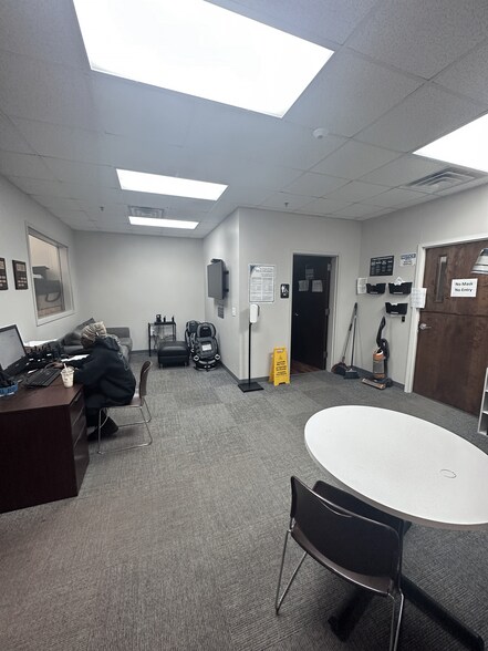 More Photos Of 10700 World Trade Blvd, Raleigh Warehouse For Lease