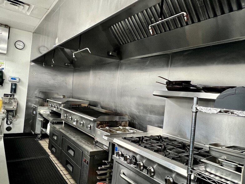 More Photos Of 2645 St. Rose Pky, Henderson Restaurant For Lease