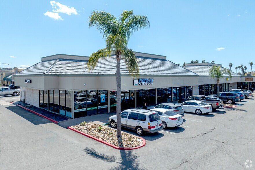 More Photos Of 309-357 W Mission Ave, Escondido Unknown For Lease