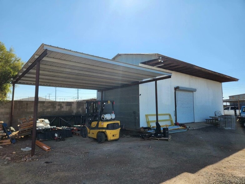 More Photos Of 230 E Coolidge Ave, Coolidge Warehouse For Sale