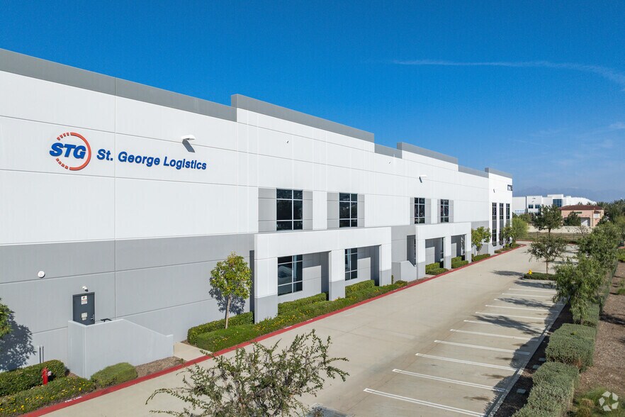 More Photos Of 15996 Jurupa Ave, Fontana Distribution For Lease