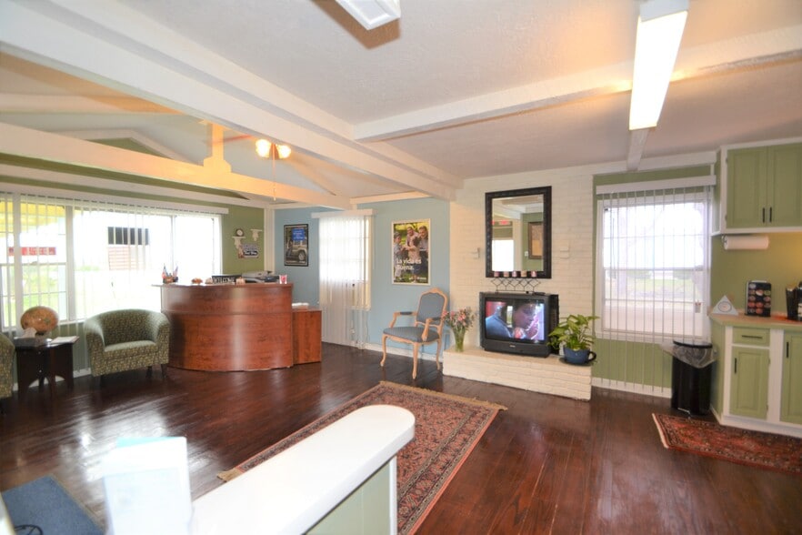 More Photos Of , Stafford General Retail For Sale