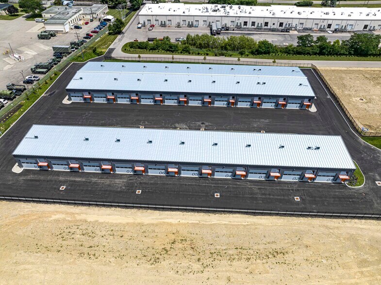 More Photos Of 4310 Glendale Milford Rd, Blue Ash Self Storage For Sale