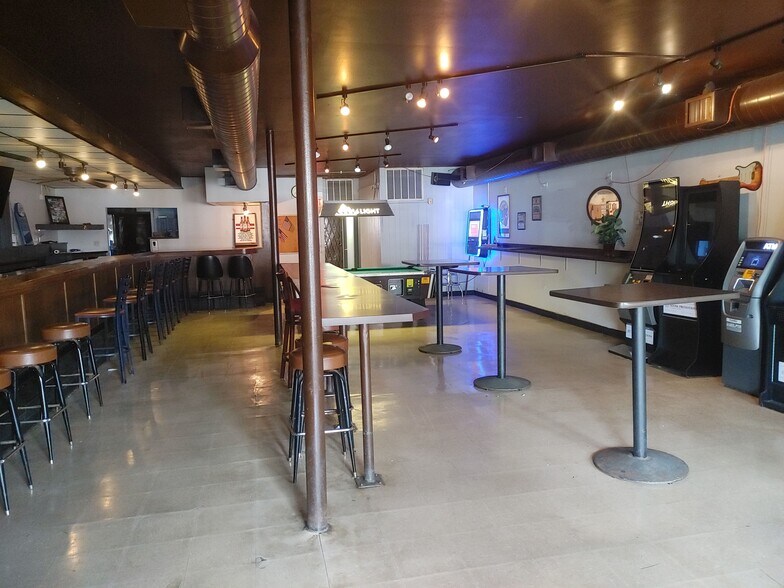 More Photos Of 10012 S Western Ave, Chicago Restaurant For Sale