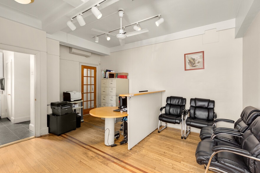 More Photos Of 235 E 22nd St, New York Apartments For Sale