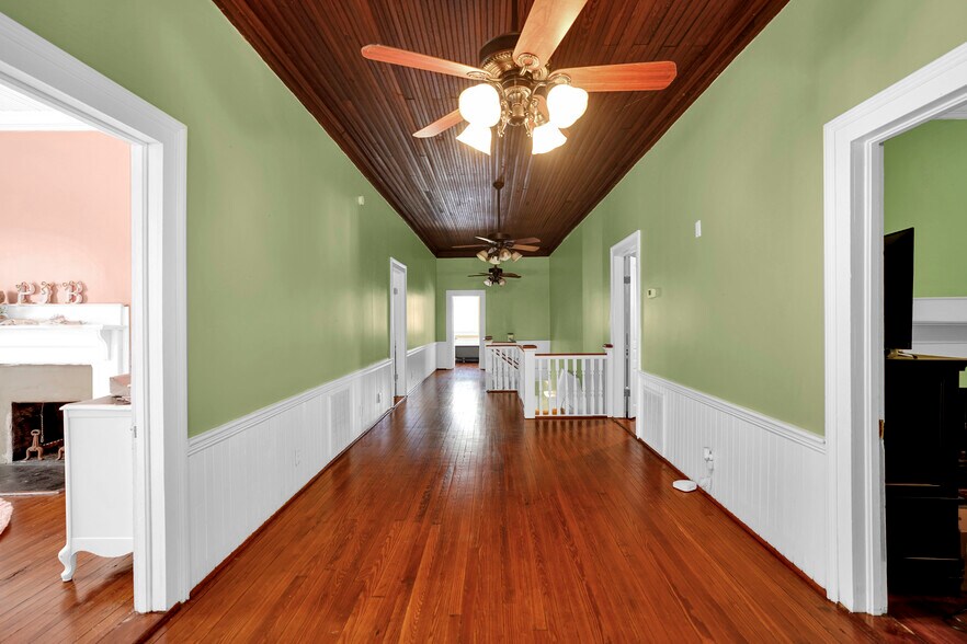 More Photos Of 115 N Magnolia St, Raeford Office Residential For Sale