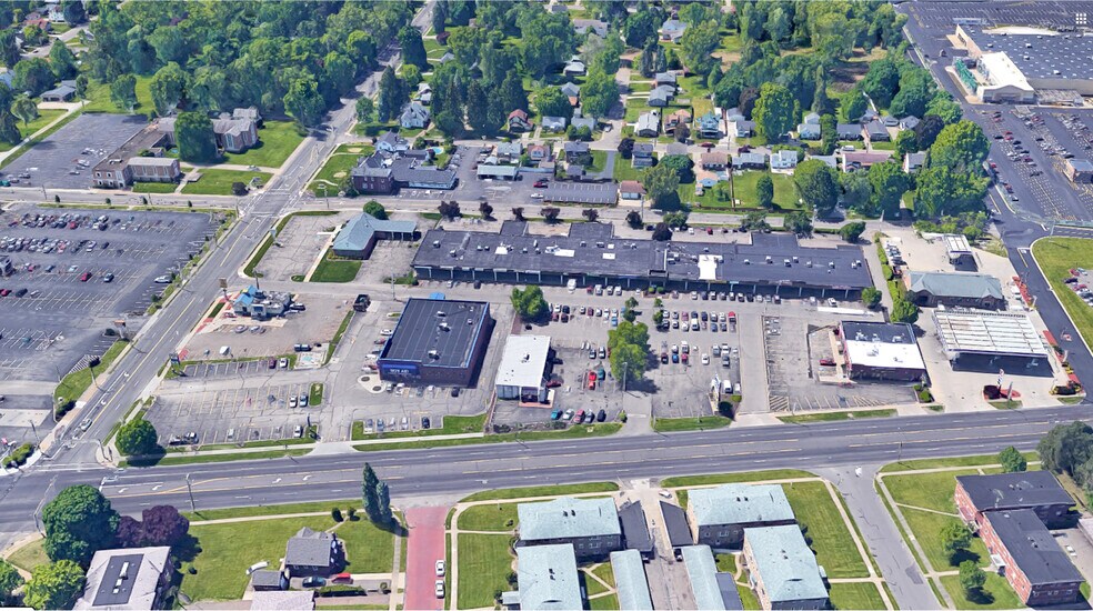 Primary Photo Of 3802-3904 Tuscarawas St W, Canton Freestanding For Lease