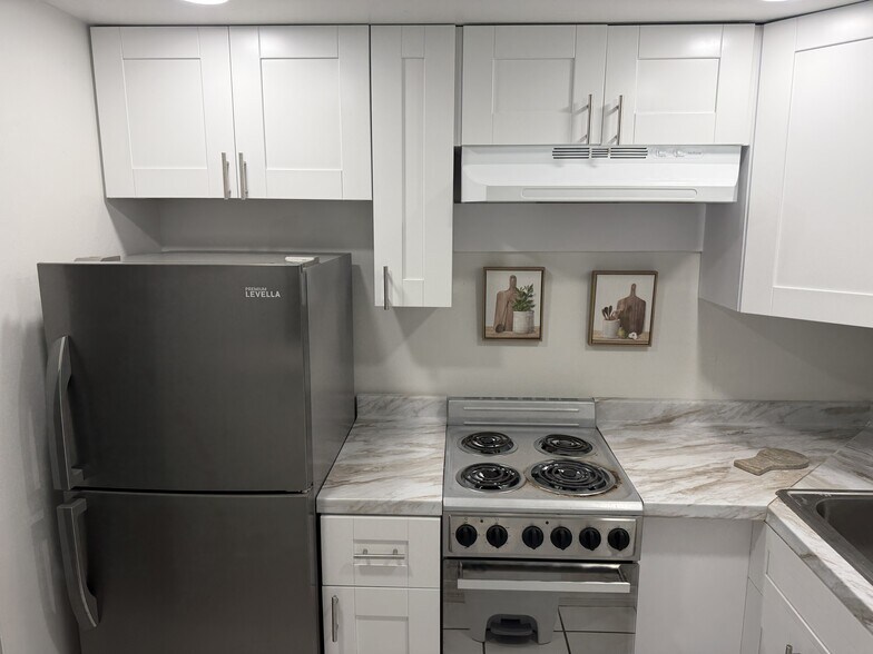 More Photos Of 811 SE 16th St, Fort Lauderdale Apartments For Sale