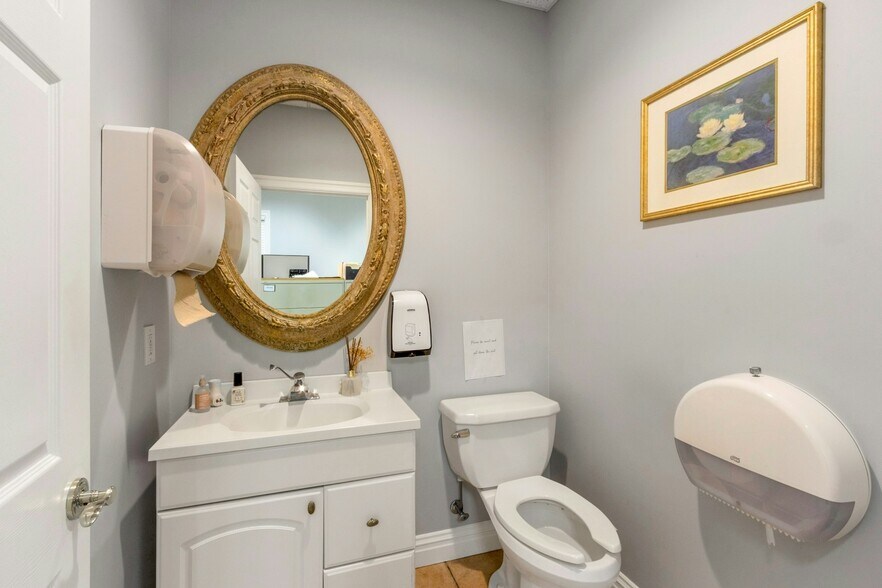 More Photos Of 161 Mckinley St, Closter Office For Sale