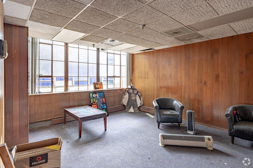 More Photos Of 203 Eggert Rd, Buffalo Warehouse For Sale