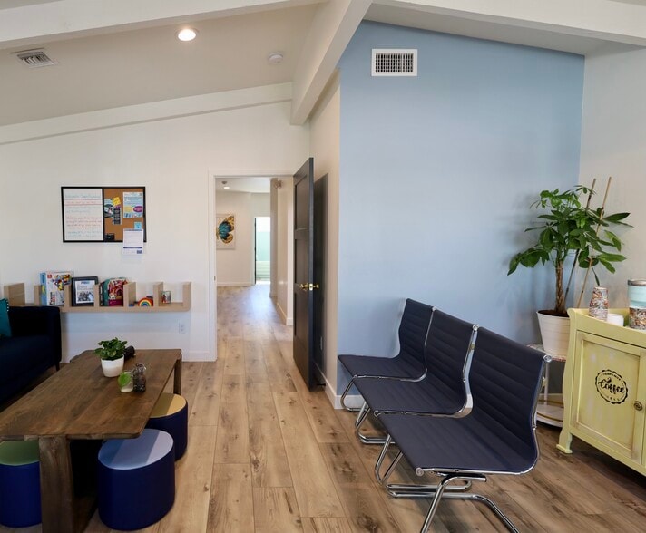 More Photos Of 214 E Monterey Way, Phoenix Medical For Sale