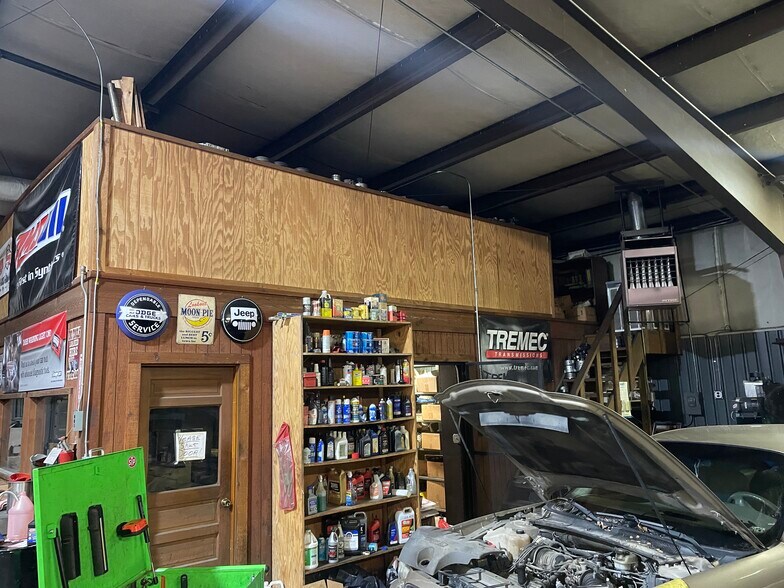 More Photos Of 13110 E 11th St, Tulsa Auto Repair For Sale