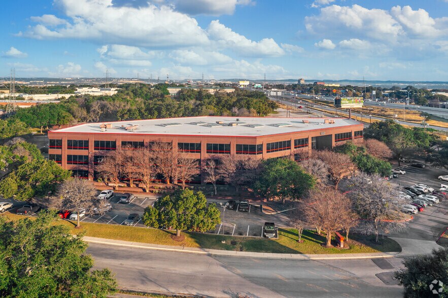 More Photos Of 11550 W IH-10, San Antonio Office For Lease