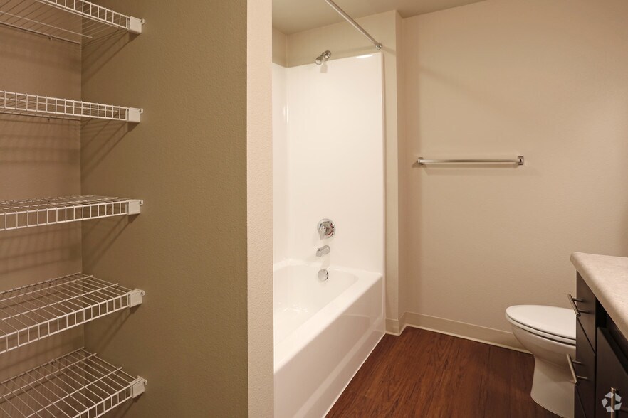 More Photos Of 4419-4439 NE Fremont St, Portland Apartments For Sale