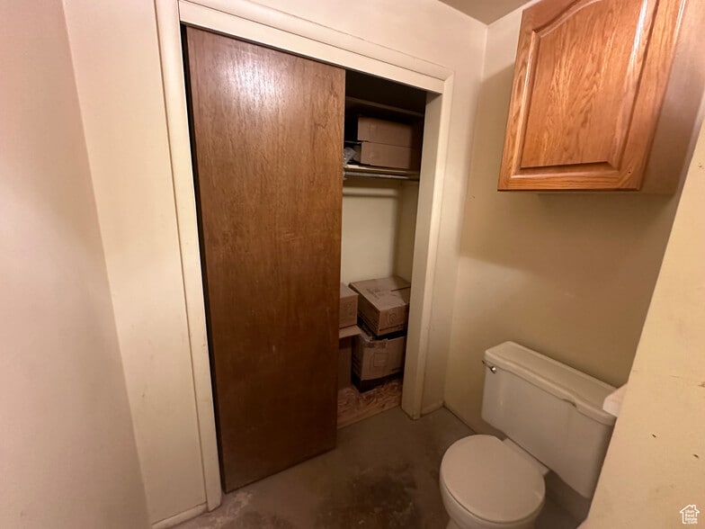 More Photos Of 589 N Geneva Rd, Lindon Warehouse For Sale