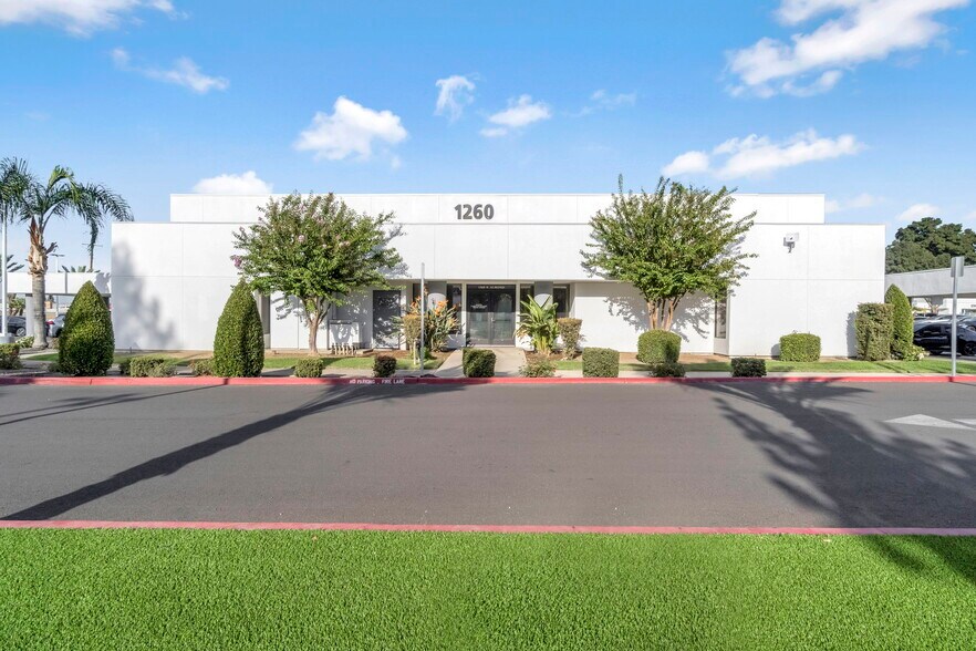 More Photos Of 1260 E Almond Ave, Madera Medical For Sale