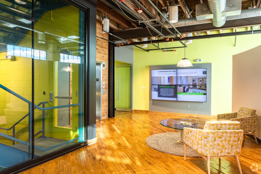 More Photos Of 37 W Cross St, Baltimore Office For Sale