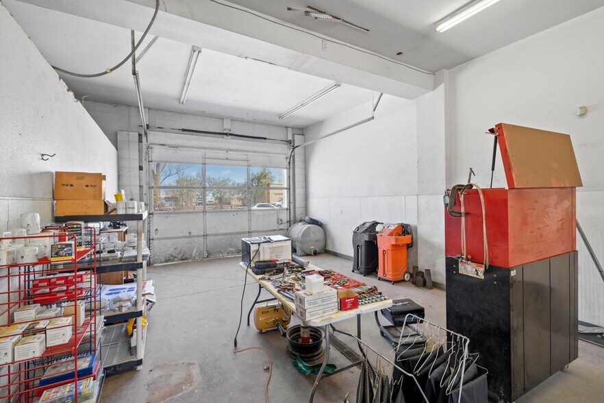 More Photos Of 106 W 4th St, Severance Warehouse For Sale