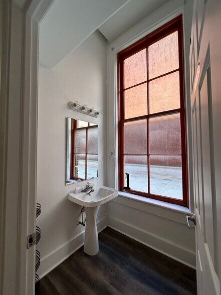 More Photos Of 14 N 3rd St, Lafayette Office For Sale