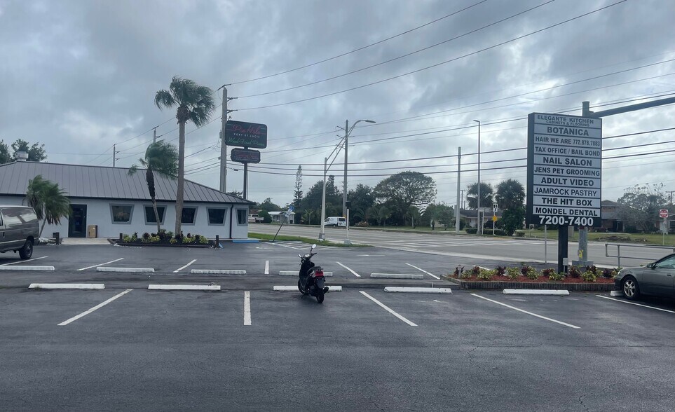 More Photos Of 7200-7240 S US Highway 1, Port Saint Lucie Storefront For Sale