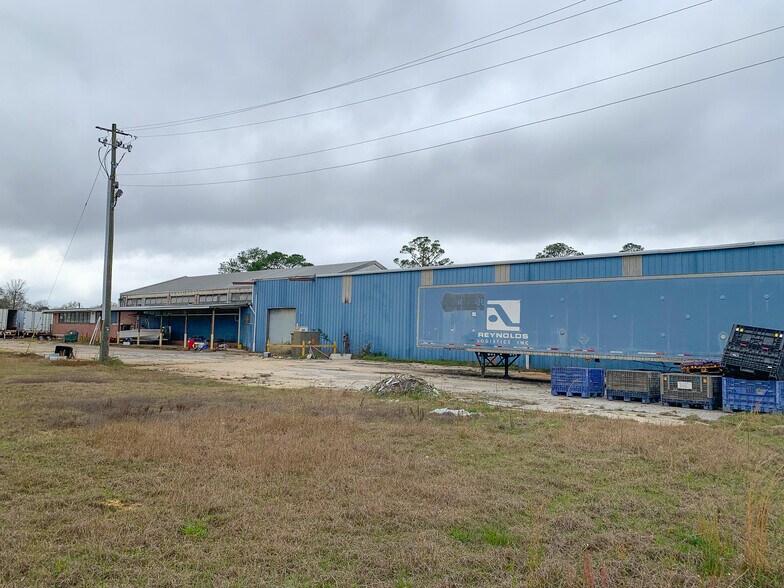 More Photos Of 315 E Ridgely St, Atmore Warehouse For Sale