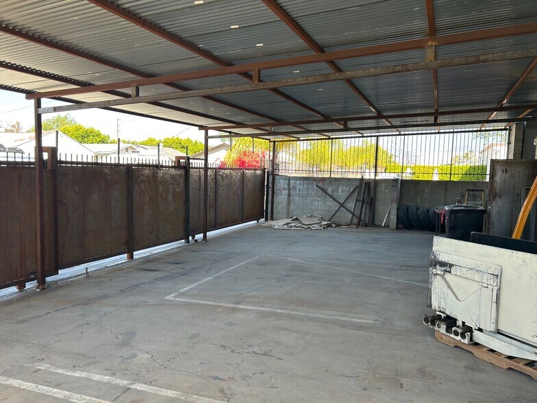 More Photos Of 8843 Lankershim Blvd, Sun Valley Light Manufacturing For Lease