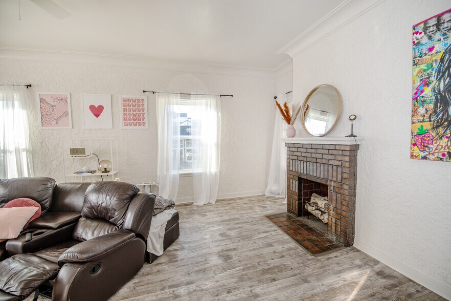 More Photos Of , Boulder General Retail For Sale