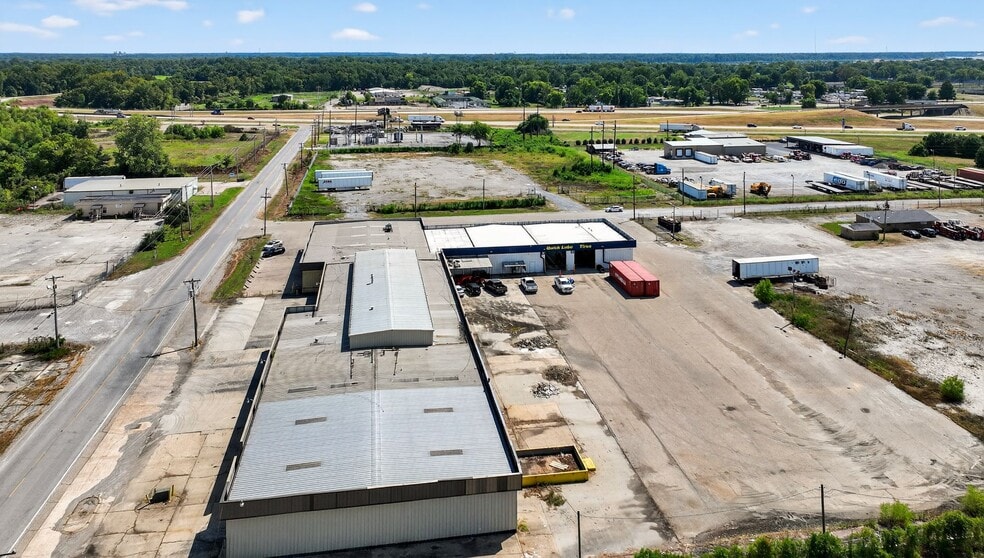 More Photos Of 400 Mound City Rd, West Memphis Service For Sale