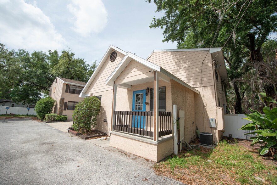 More Photos Of 12216 N 59th St, Tampa Apartments For Sale