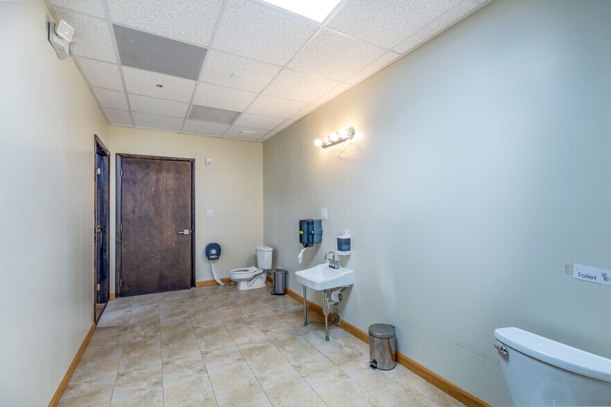 More Photos Of 25 SW 9th St, Miami Coworking Space