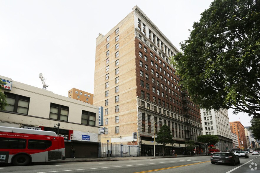 More Photos Of 700-704 S Spring St, Los Angeles Loft Creative Space For Lease