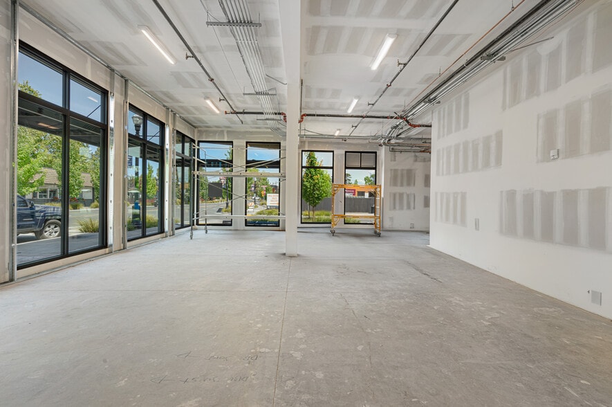 More Photos Of 164-170 Healdsburg Ave, Healdsburg General Retail For Sale