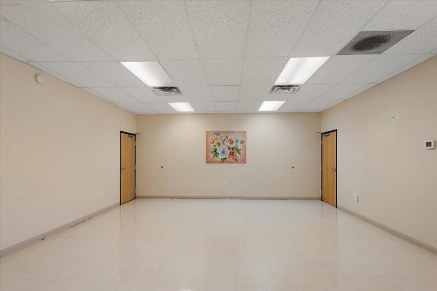 More Photos Of 105 Lehigh Ave, Pueblo Office Residential For Sale