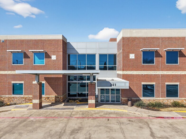 More Photos Of 341 Wheatfield Dr, Sunnyvale Medical For Lease