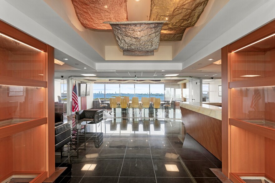 More Photos Of 4770 Biscayne Blvd, Miami Office For Sale