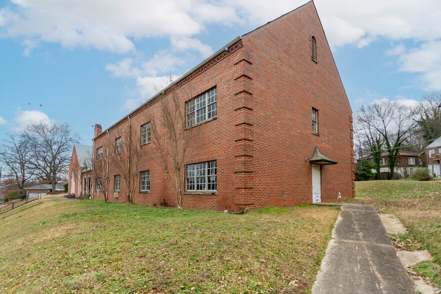 More Photos Of 2001 Avenue Z, Birmingham Religious Facility For Sale