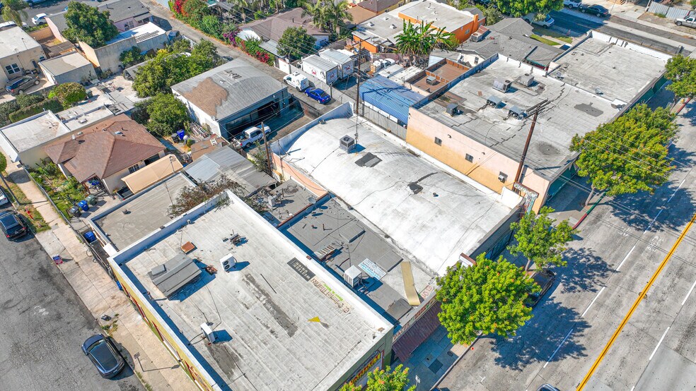 More Photos Of 8415 State St, South Gate Storefront For Sale