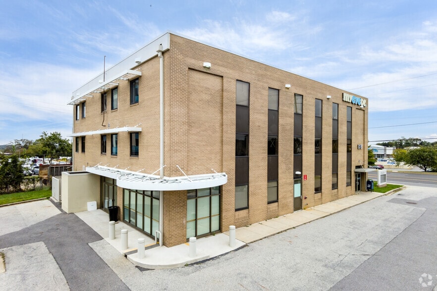 More Photos Of 6178 Oxon Hill Rd, Oxon Hill Medical For Lease