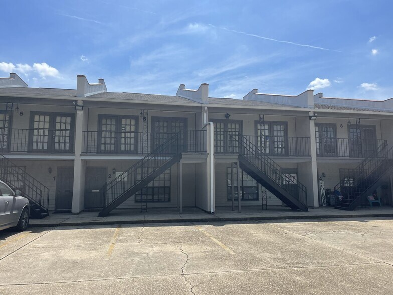 More Photos Of 11832 Newcastle Ave, Baton Rouge Office For Lease