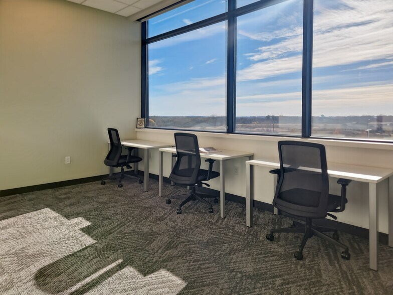 More Photos Of 7095 S Ballpark Dr, Franklin Coworking Space