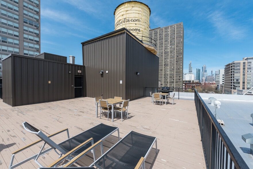 More Photos Of 2100-2114 S Indiana Ave, Chicago Apartments For Sale