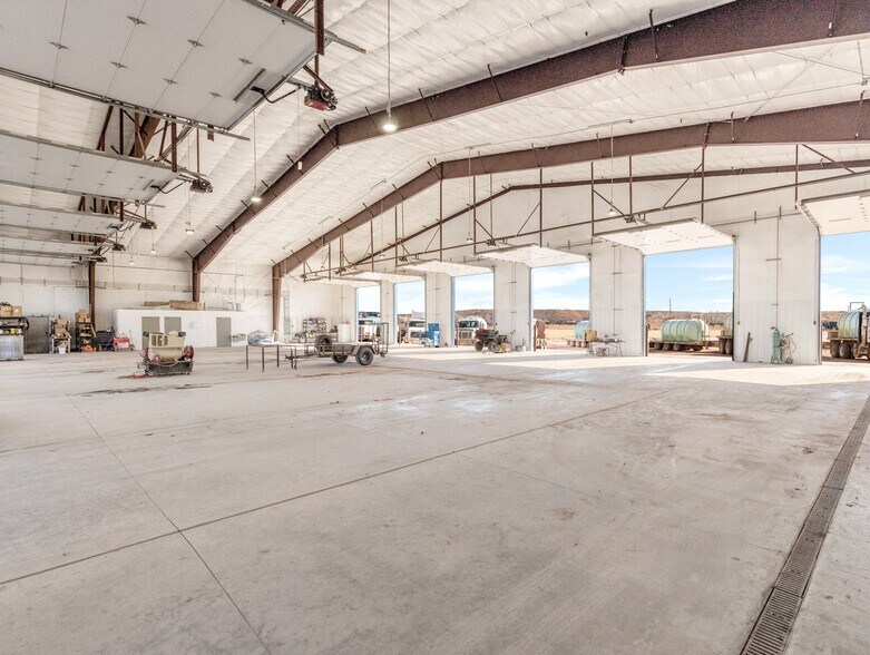 More Photos Of 20 Monarch Ln, Pueblo Industrial For Sale