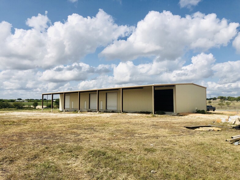 Primary Photo Of 7049 Fm 1044, Marion Flex For Lease